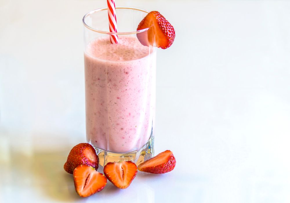 How To Nourish Your Body on GLP-1s: Protein, Collagen, and Glow Shakes